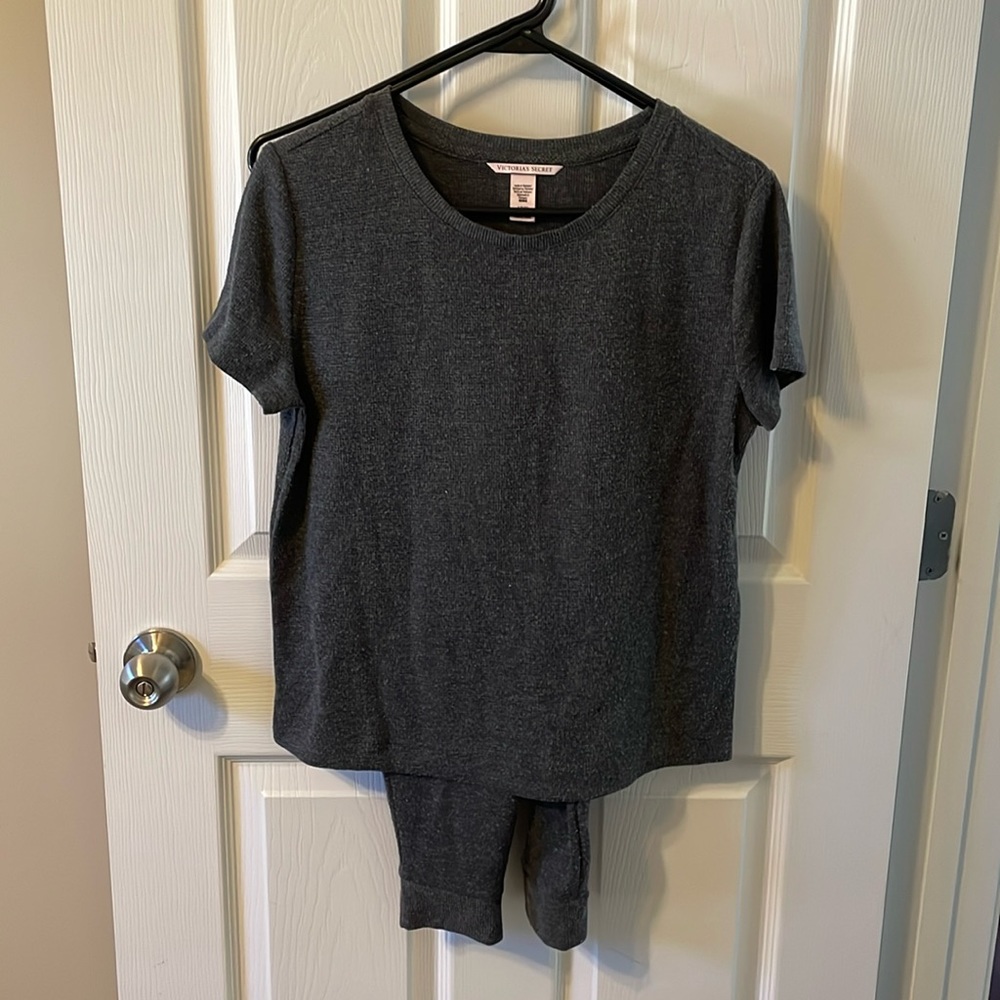 W Small Victoria Secret 2 piece PJ set